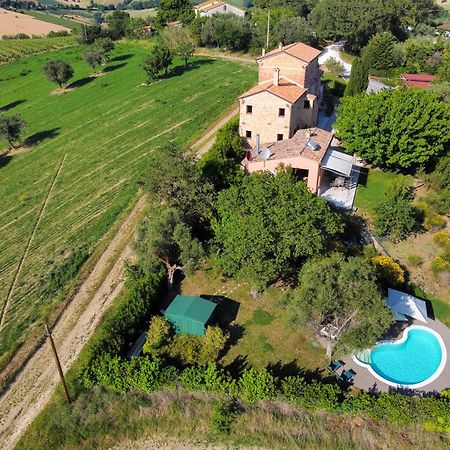 Casali Marchigiani - Ville Vacanza Private Con Piscina Ostra Екстериор снимка